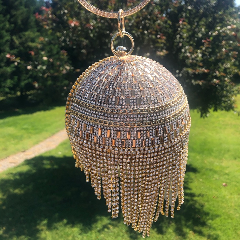 Round Clutch Bag